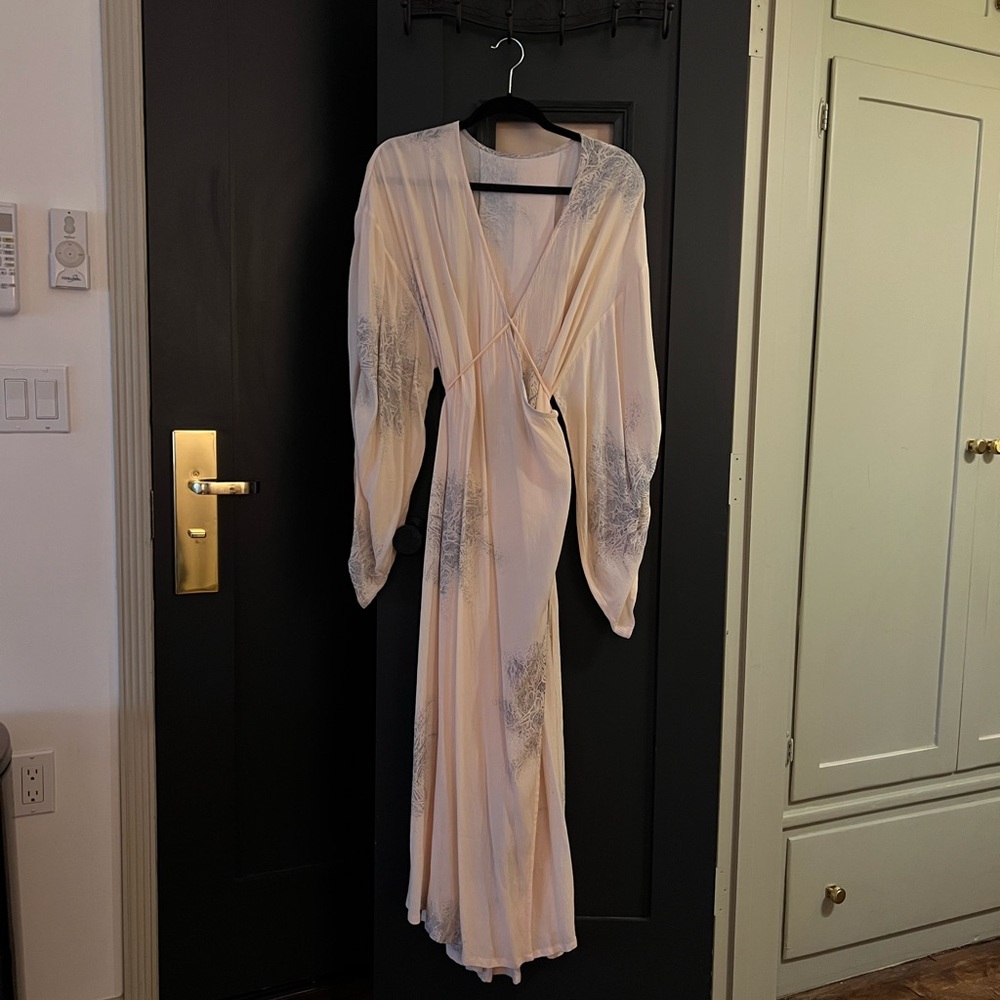 Elegant Cream Maxi Dress
